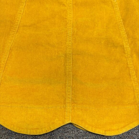 Altar’d State Yellow Mini Skirt Scallop Bottom Size Large NWT - Picture 2 of 8